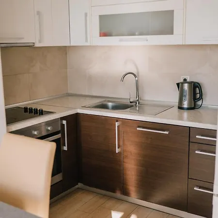 Petra Apartment *